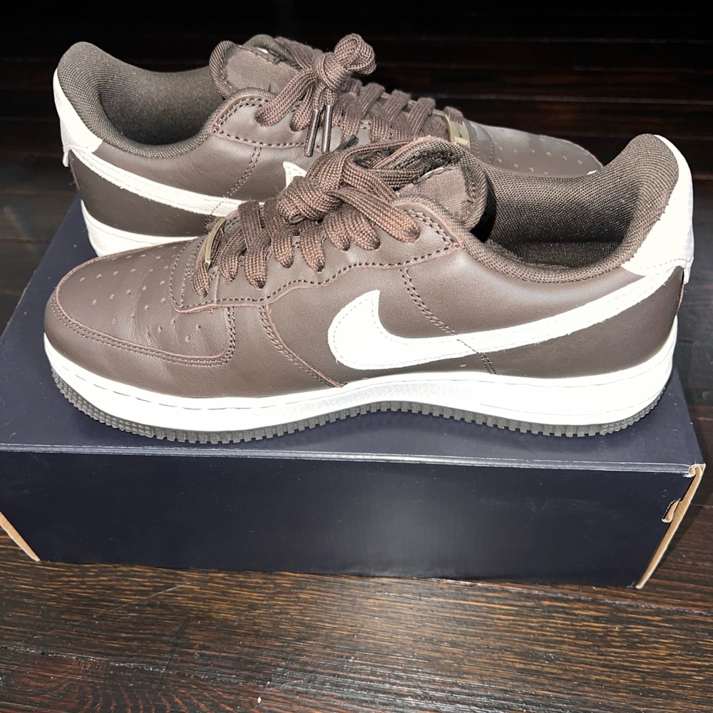 Nike Men's Brown and White Sneakers
